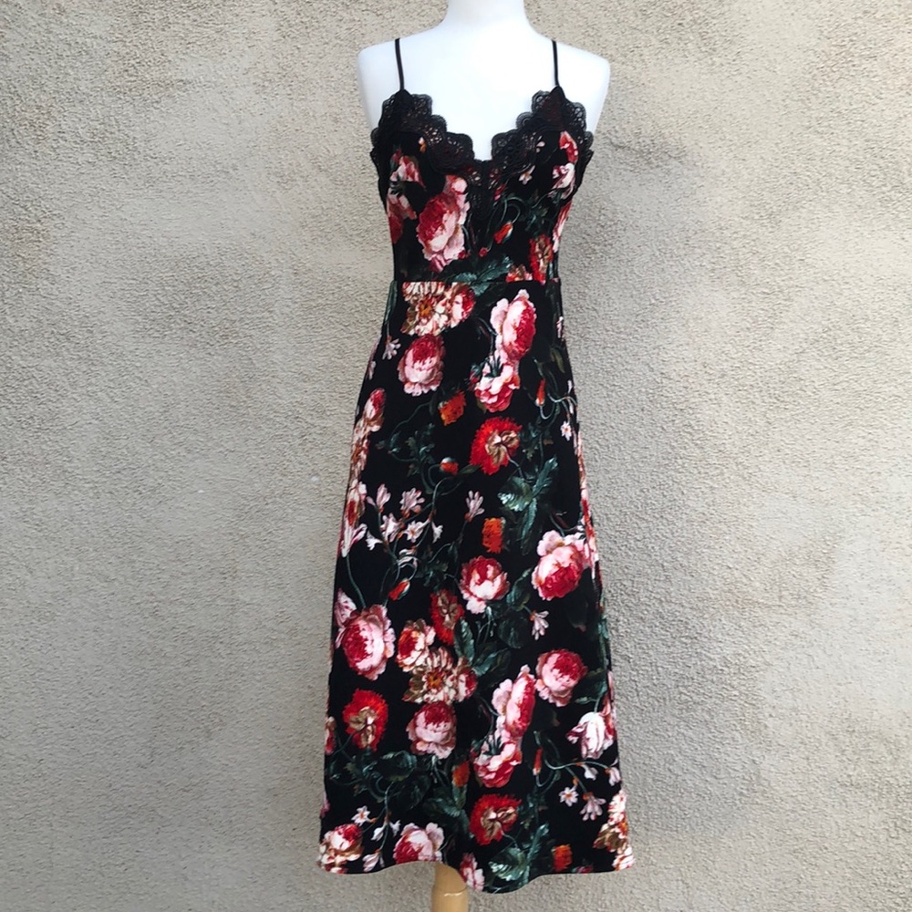 FOXIEDOX FLORAL DRESS - Picture 11 of 12